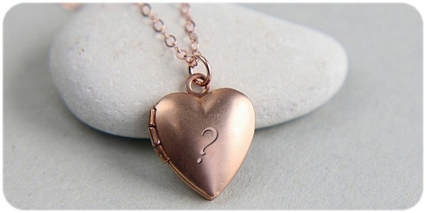 Felicitari personalizate cu Initialele Numelor - Medalion ...